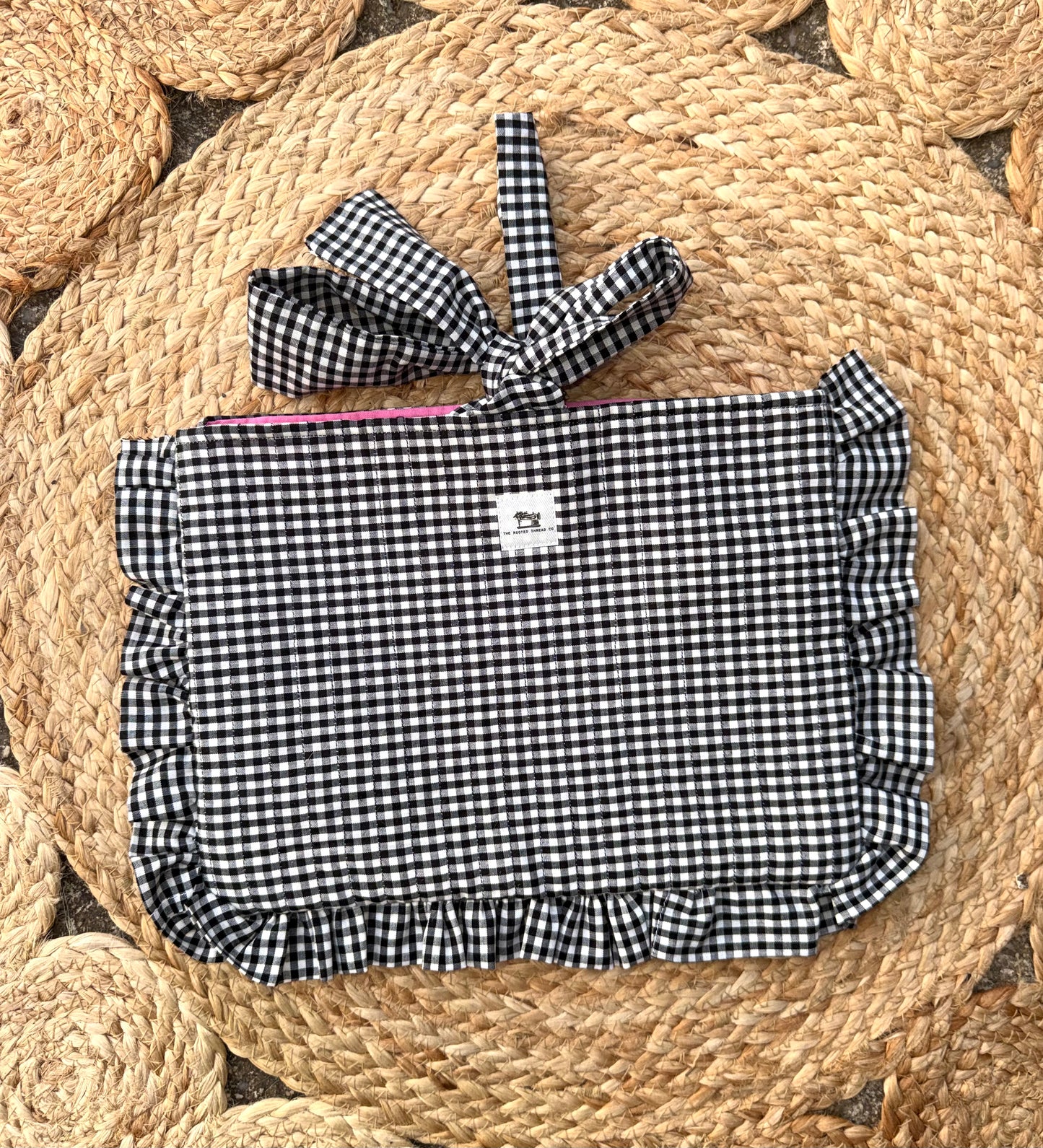 Small Black & White Checkered Ruffled Bible Sleeve
